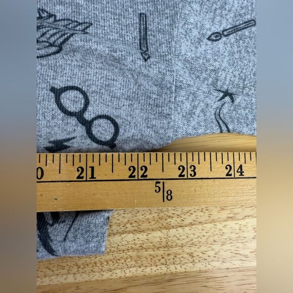 Harry Potter Pajama Top Size M & Black Beanie " Mischief Managed‎ " Wizard OSFM - Picture 5 of 8